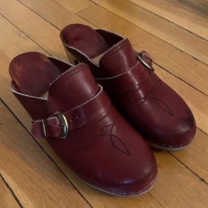 VINTAGE Swedish Red Leather CLOGS